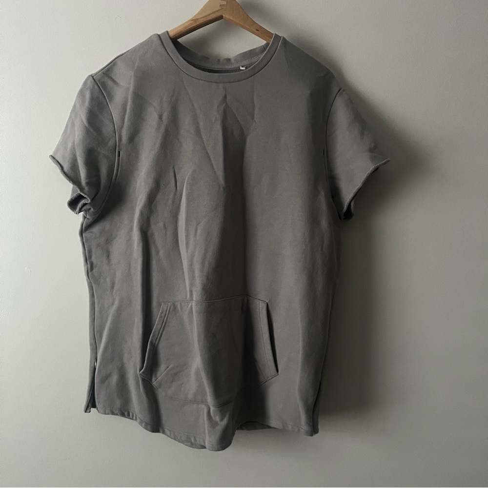 Reign Storm men’s gray short sleeved pullover sweatshirt L
